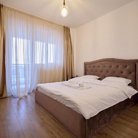 Cozy Collection Apartments At Palas Mall Jassy Zewnętrze zdjęcie
