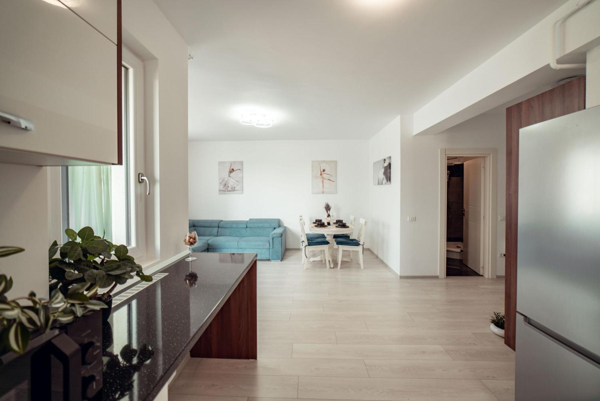 Cozy Collection Apartments At Palas Mall Jassy Zewnętrze zdjęcie